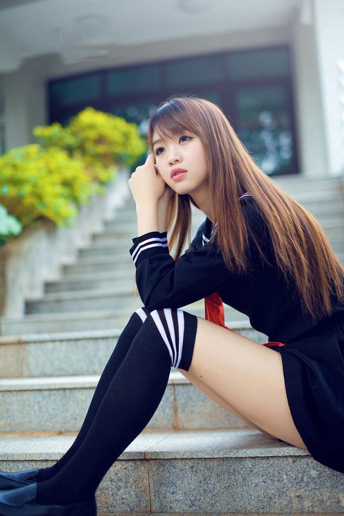 亚冠联赛中国足球迎战 球迷现场气氛热烈,中国球队 亚冠